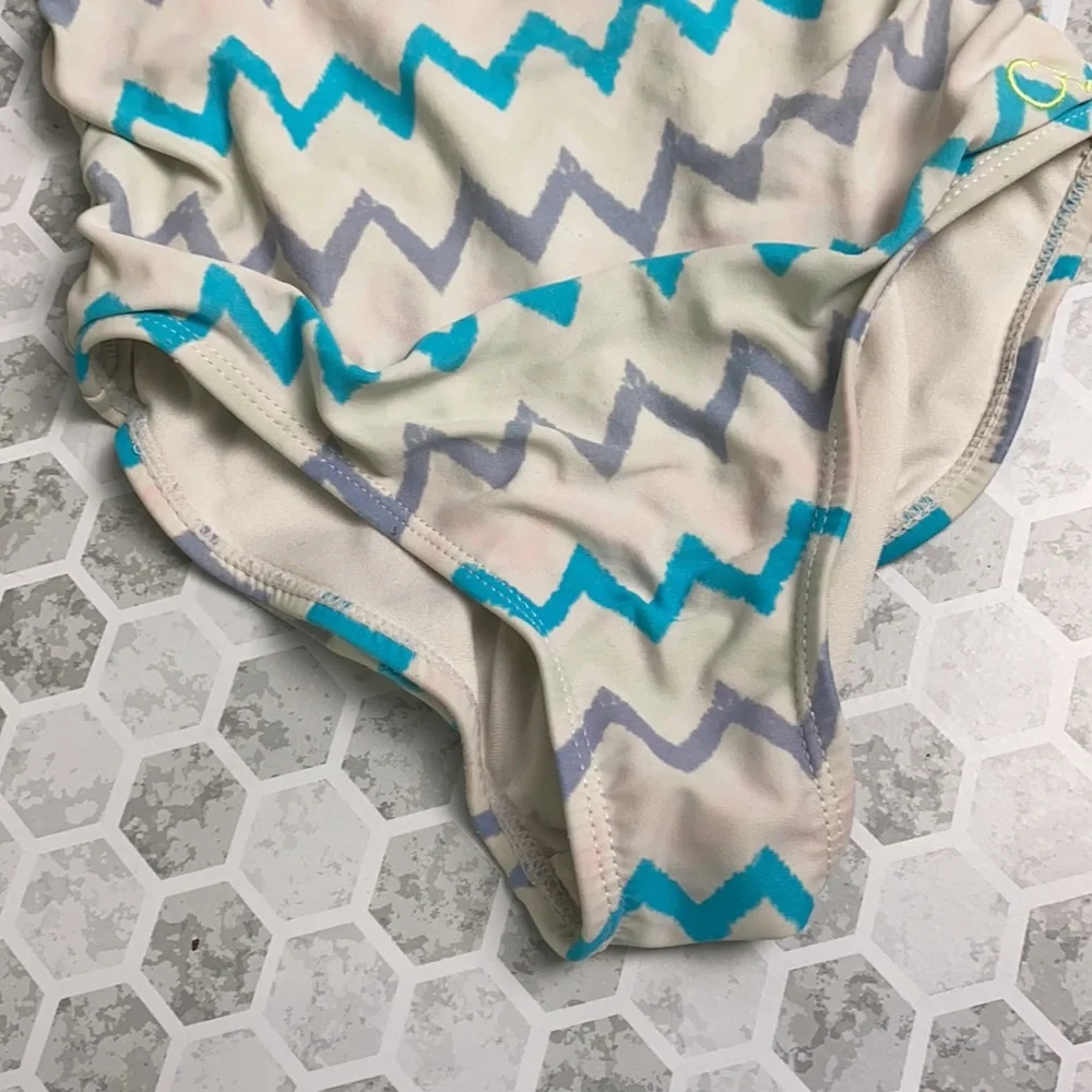 OP Chevron Print Small One Piece Swimsuit